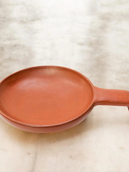 Red Clay Frying Pan with Handle – Traditional Tawa