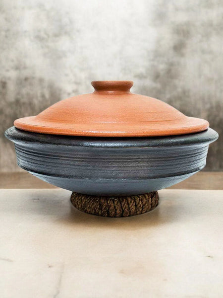 Ecocraft Black Clay Pot with Lid