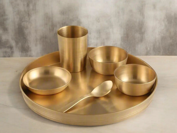 What are the benefits of bronze cookware