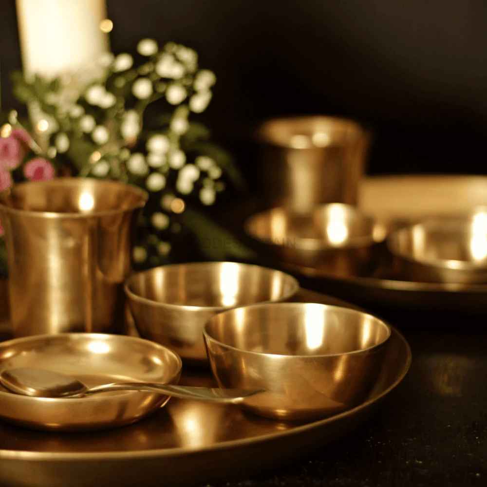 Is it Good to Eat and Cook in Bronze Cookware?