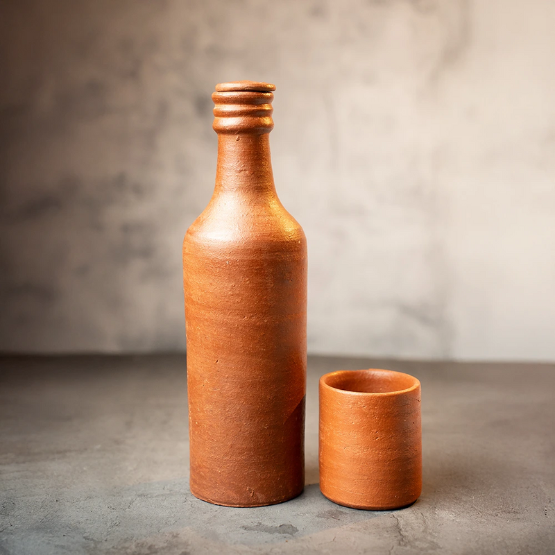 Ecocraft Clay Water Bottle with Glass – Handmade Cooling Set (1L + 200ml)