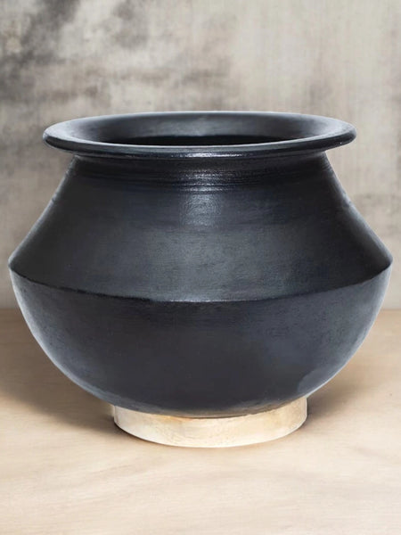 Handmade Black Clay Pot – 3 Liter Earthen Cookware