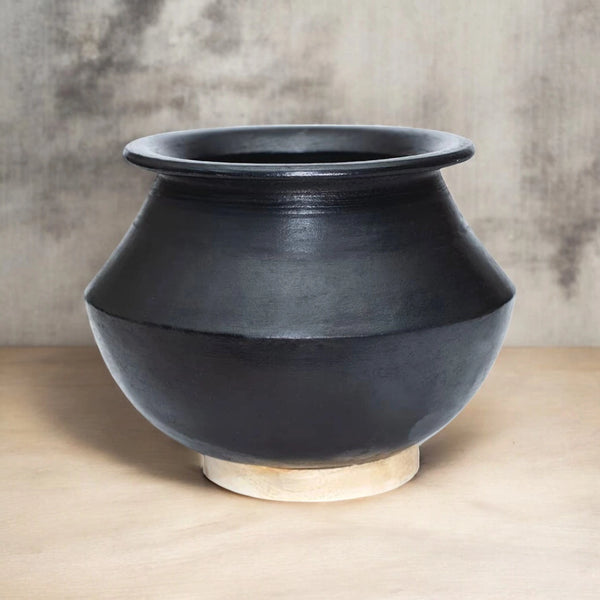 Handmade Black Clay Pot – 3 Liter Earthen Cookware